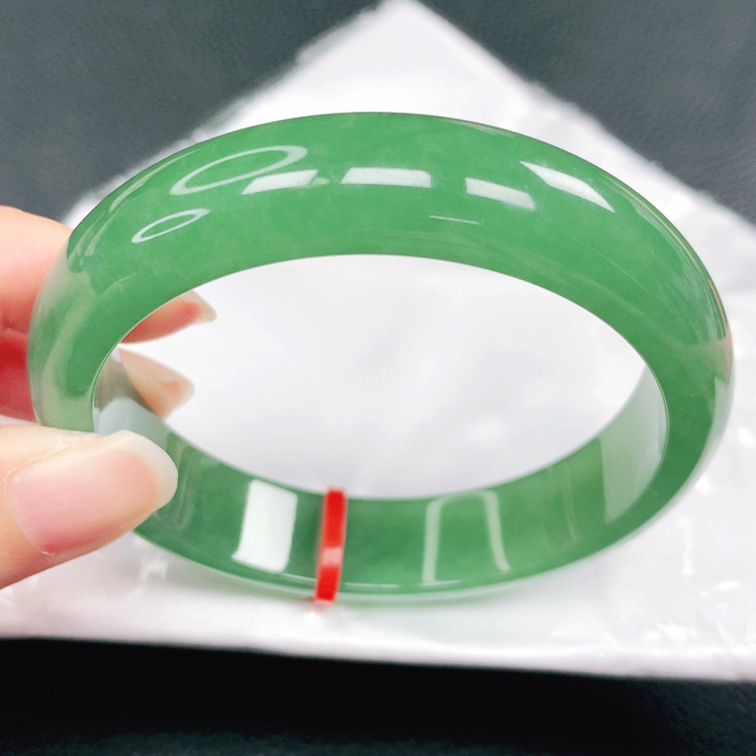 翡翠未镶嵌手镯58圈