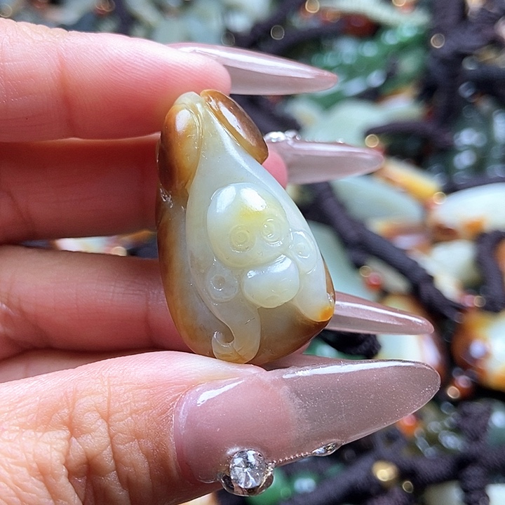 和田玉颈饰未镶嵌