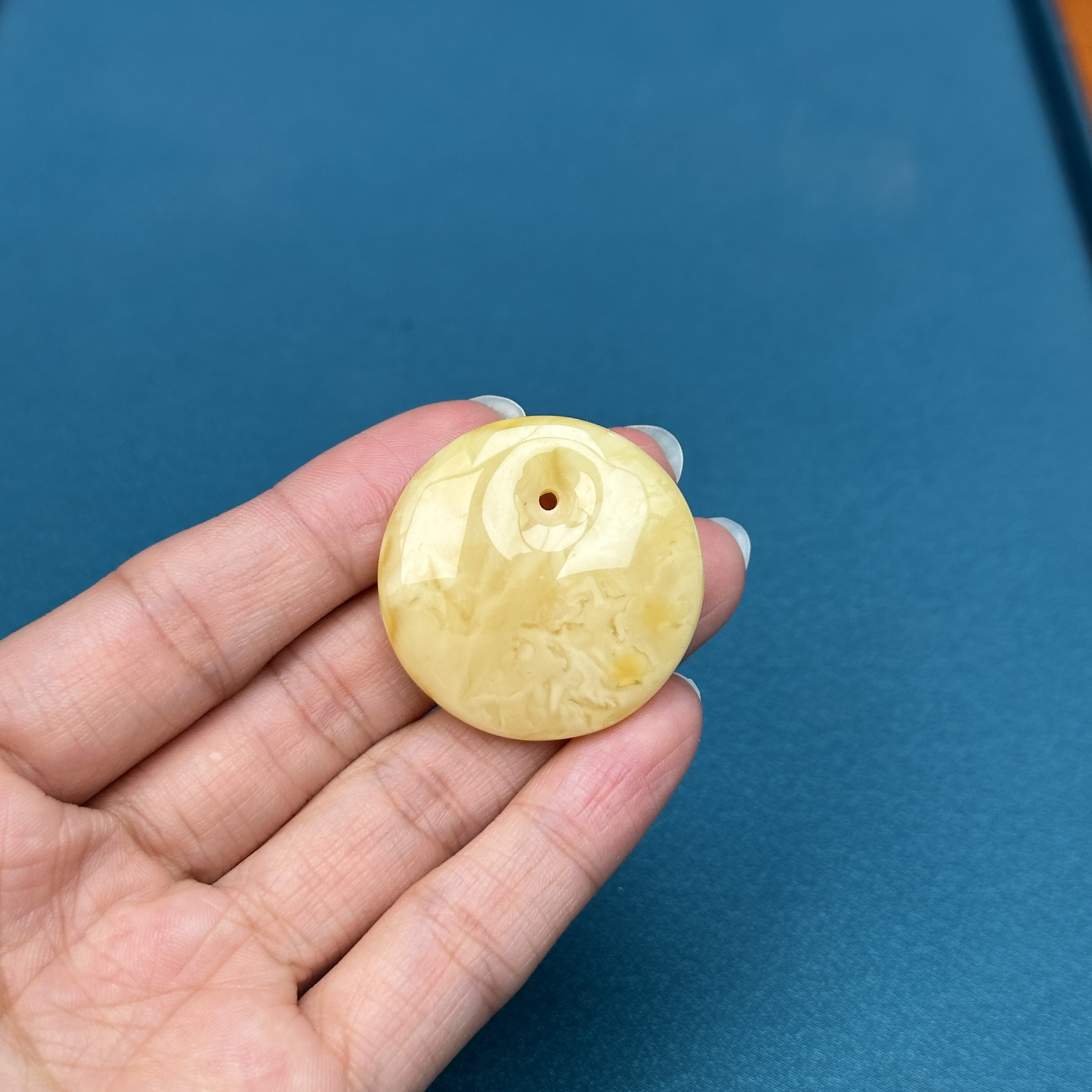 Y3520天然原矿蜜蜡 妖花公主扣 33*8mm抖音基地质检发货