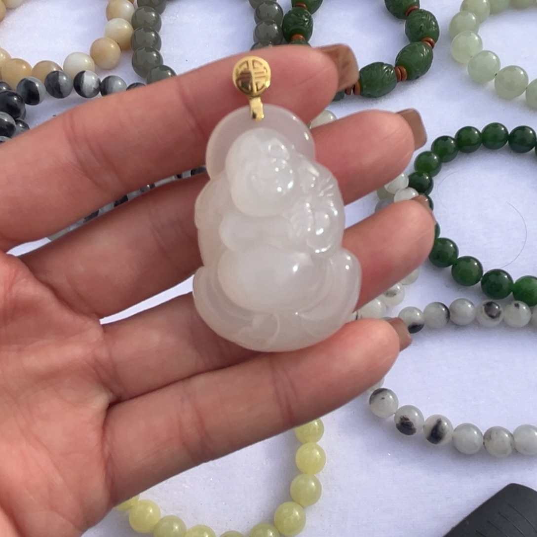 和田玉颈饰18K金镶嵌