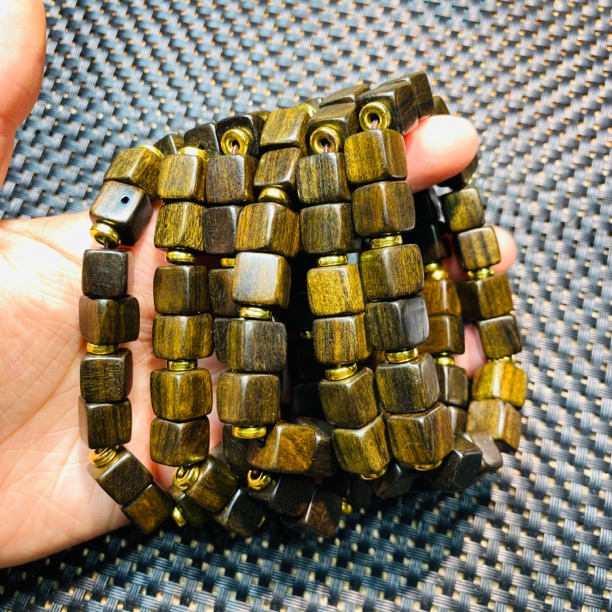 【废墟造物】手串77 沉贵宝方块手串 9mm