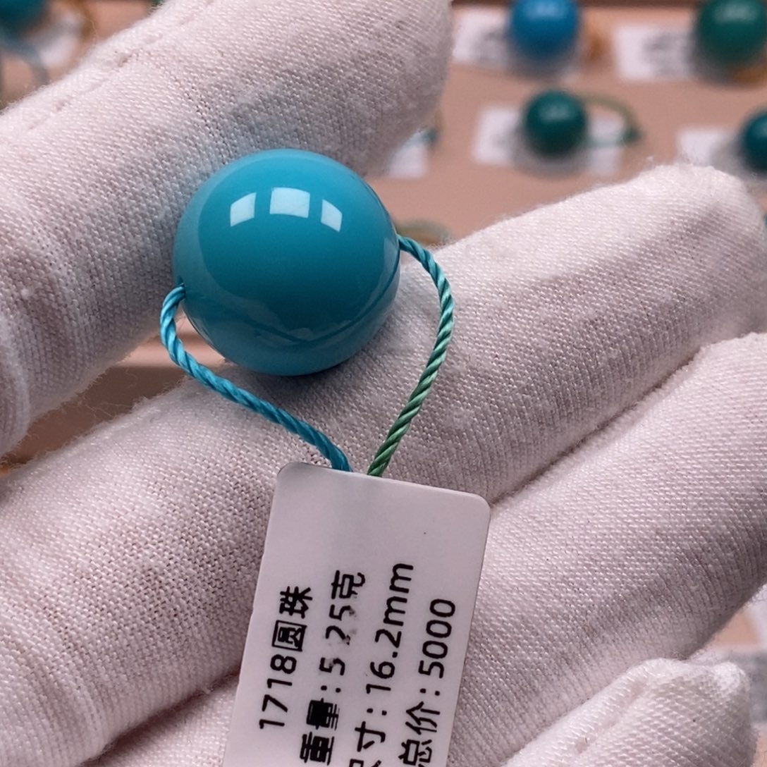 经***球绿松石未镶嵌珠宝奇石