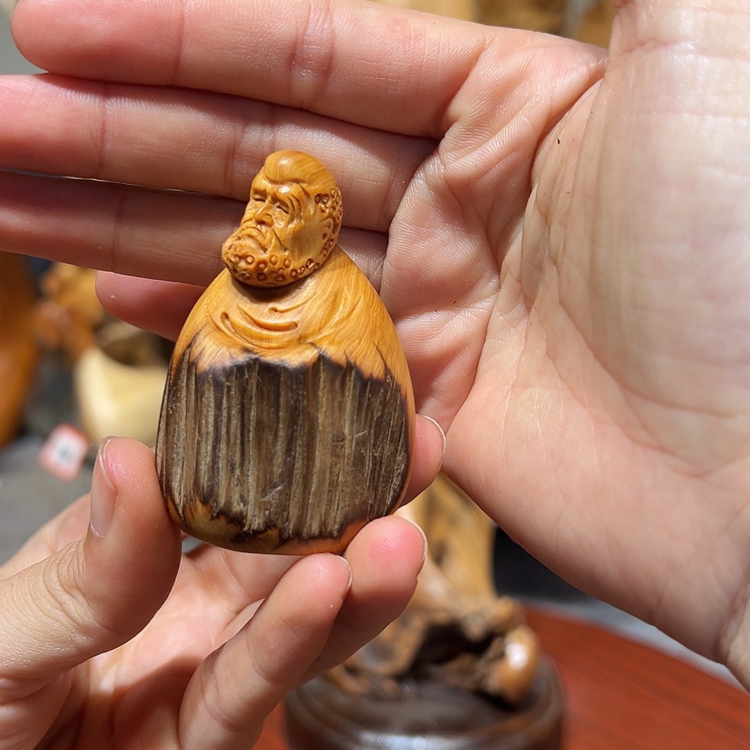 柏木（崖柏）洋****凡崖柏木手把件摆件