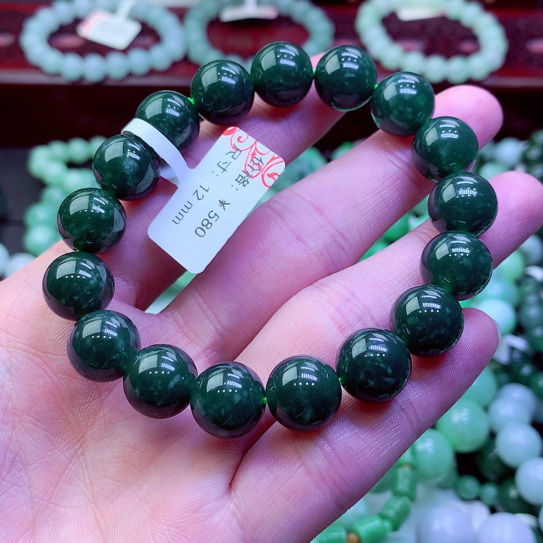 翡翠未镶嵌毛衣链