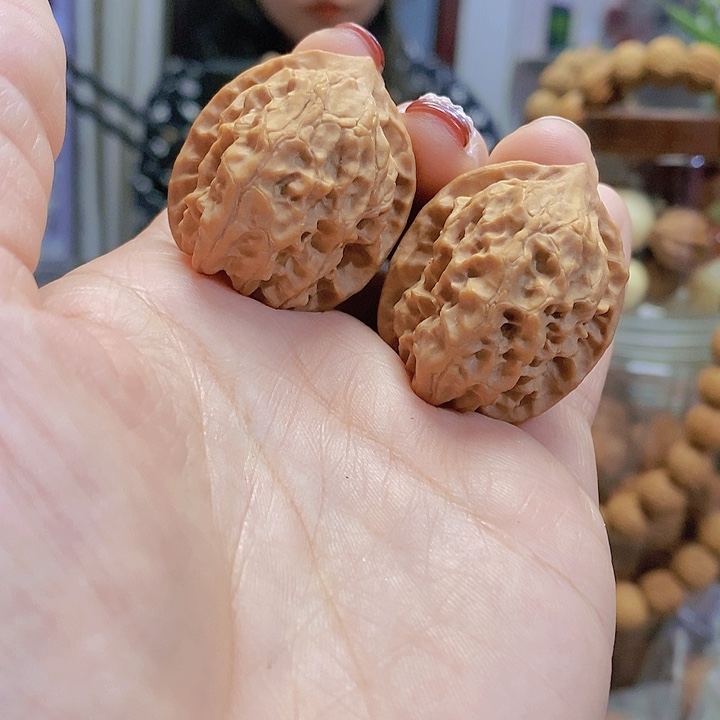 【闪购商品】文玩核桃把件30白蛇谷迷你
