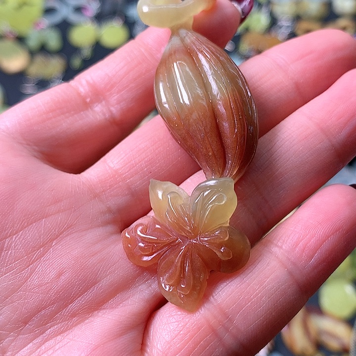 蛇纹石玉颈饰未镶嵌H****_