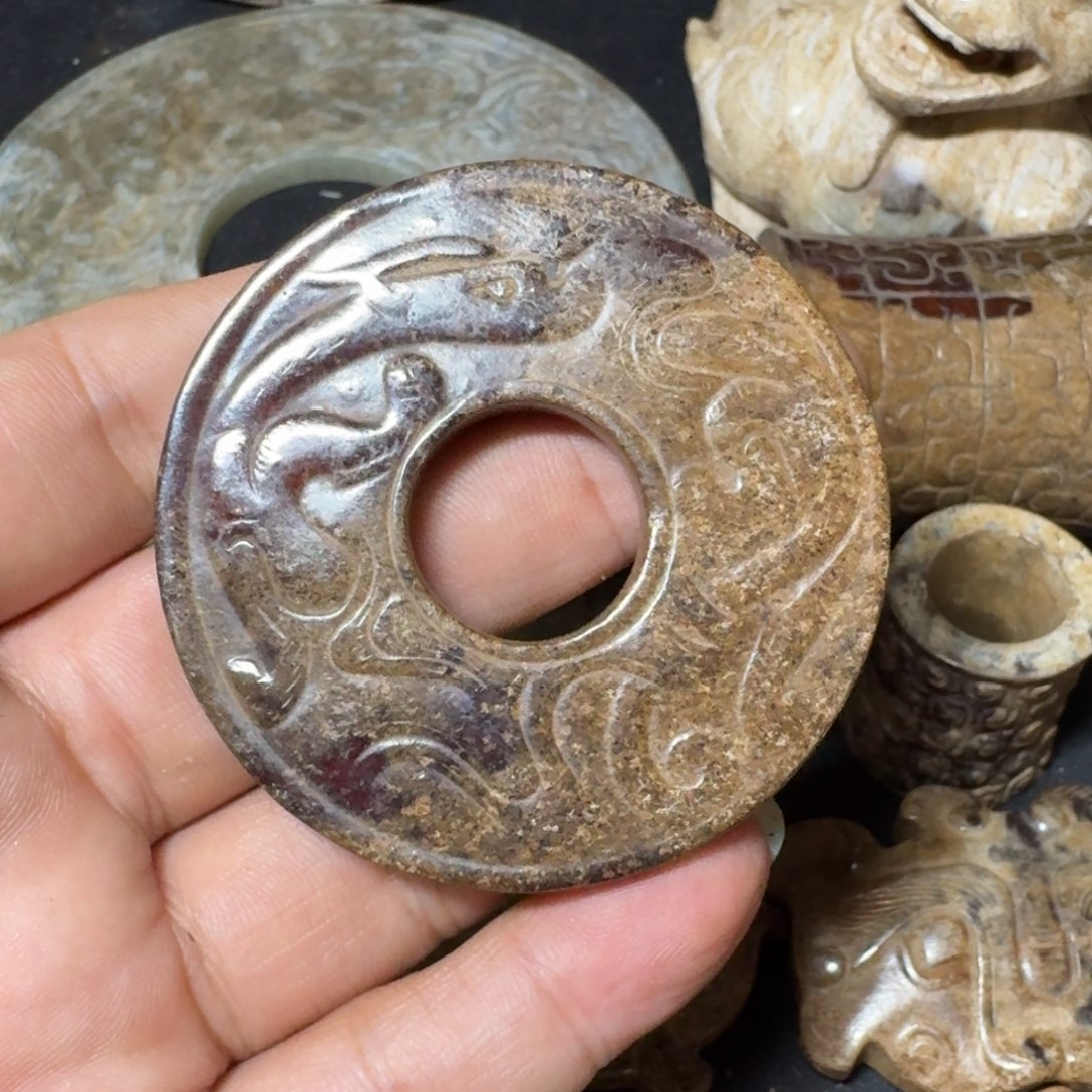 醉***8和田玉未镶嵌挂件