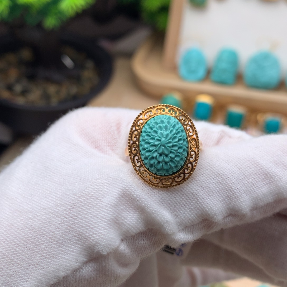 绿松石珠宝奇石18K金镶嵌