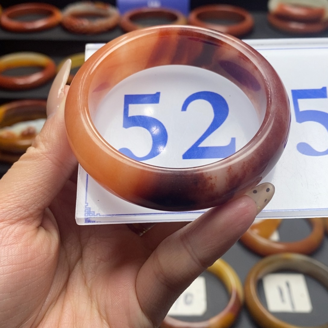 石英质玉（黄龙玉）手镯未镶嵌