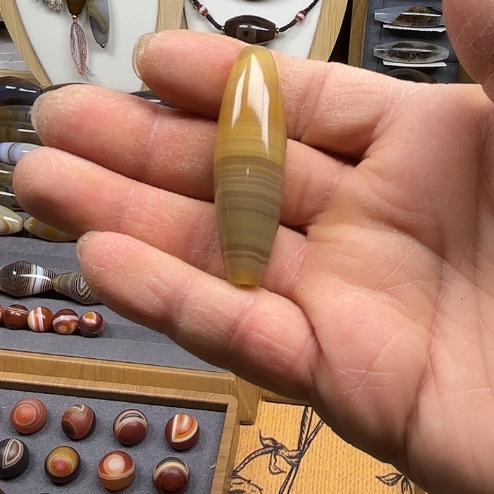 雪***玛瑙/玉髓（覆膜）未镶嵌颈饰