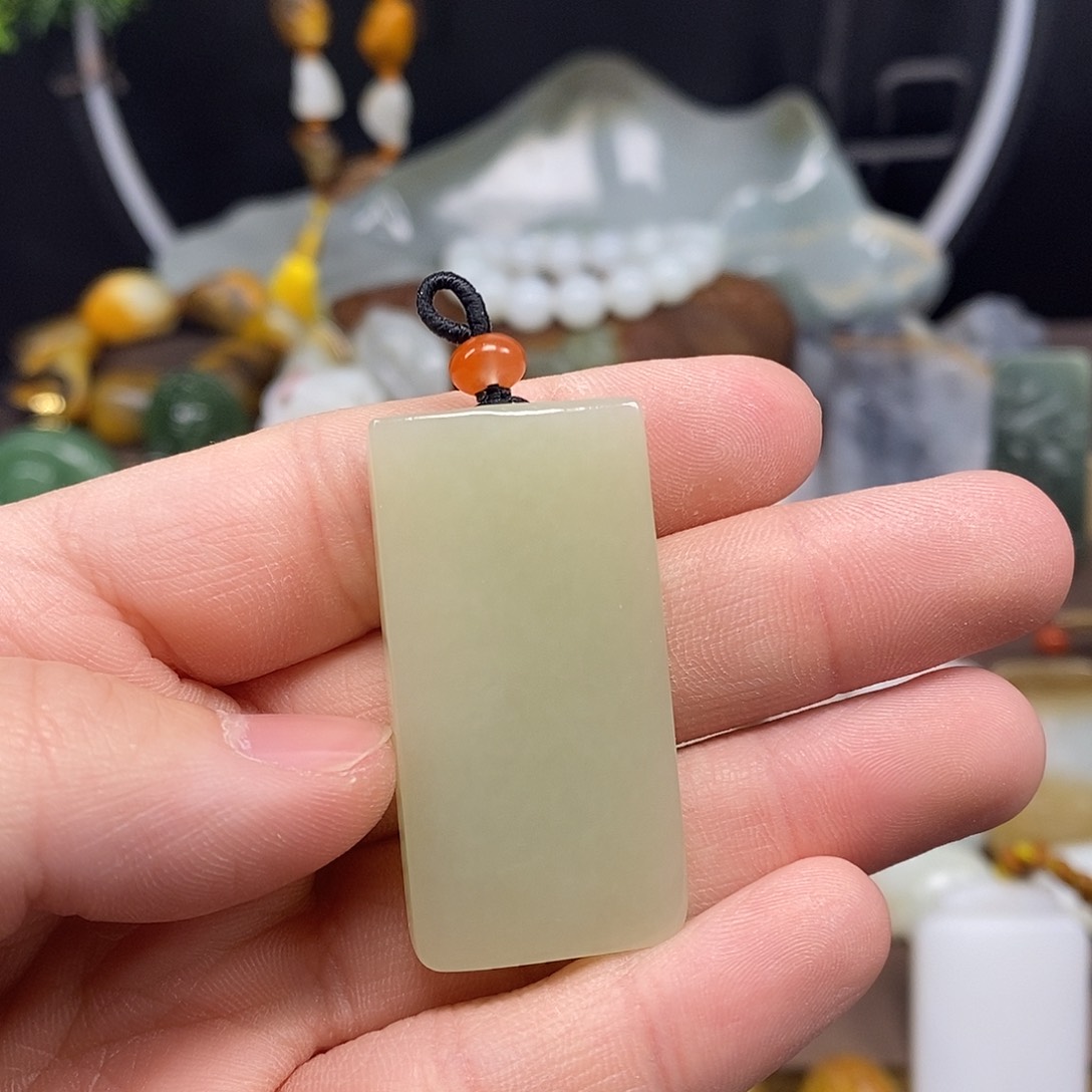 和田玉颈饰未镶嵌6