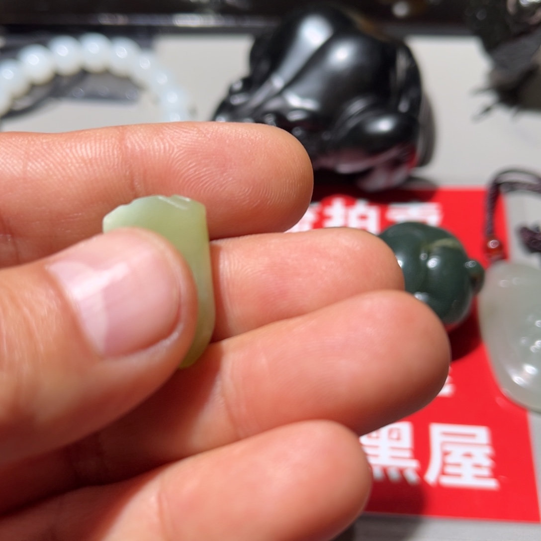 和田玉（子料）未镶嵌挂件