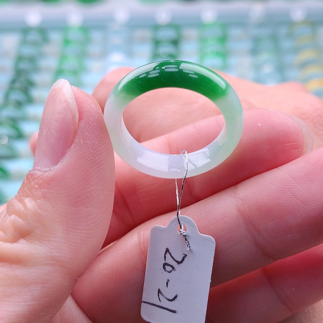 翡翠戒指未镶嵌A货缅甸翡翠