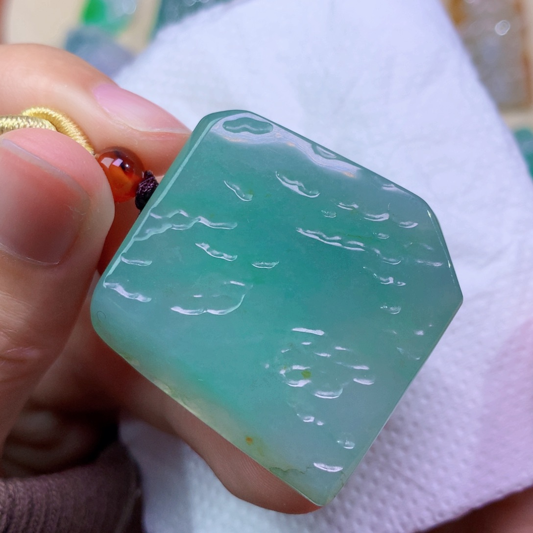 翡翠未镶嵌吊坠(不含链) 5783