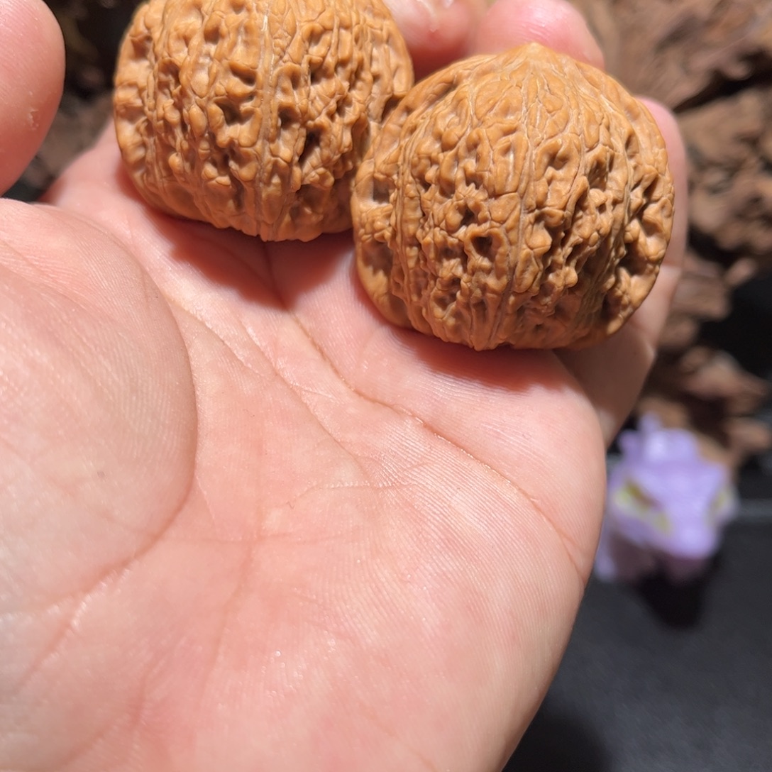 文玩核桃吊坠泥鳅背 38