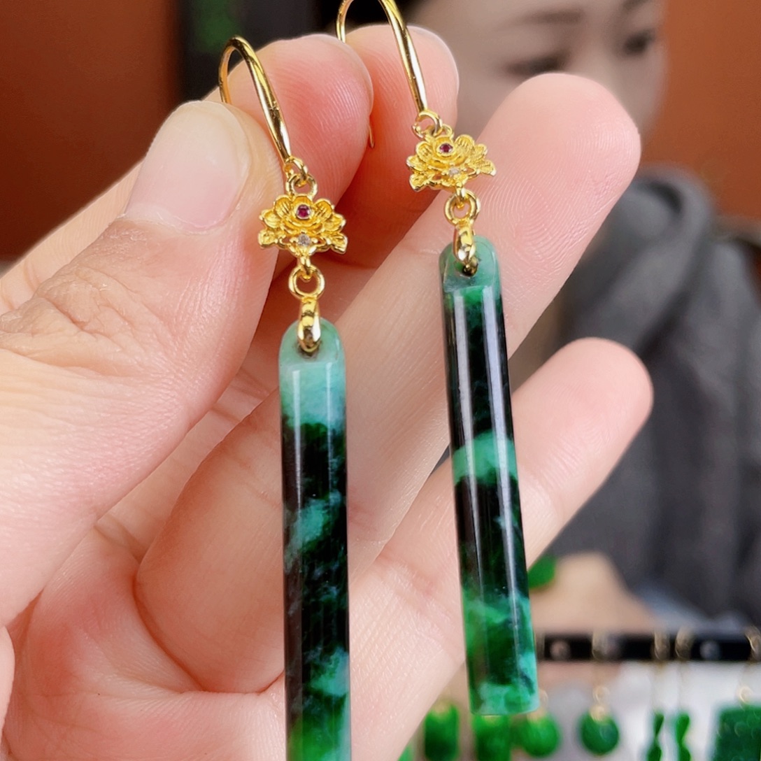 翡翠未镶嵌耳饰饰品