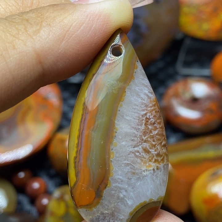 玛瑙/玉髓颈饰未镶嵌
