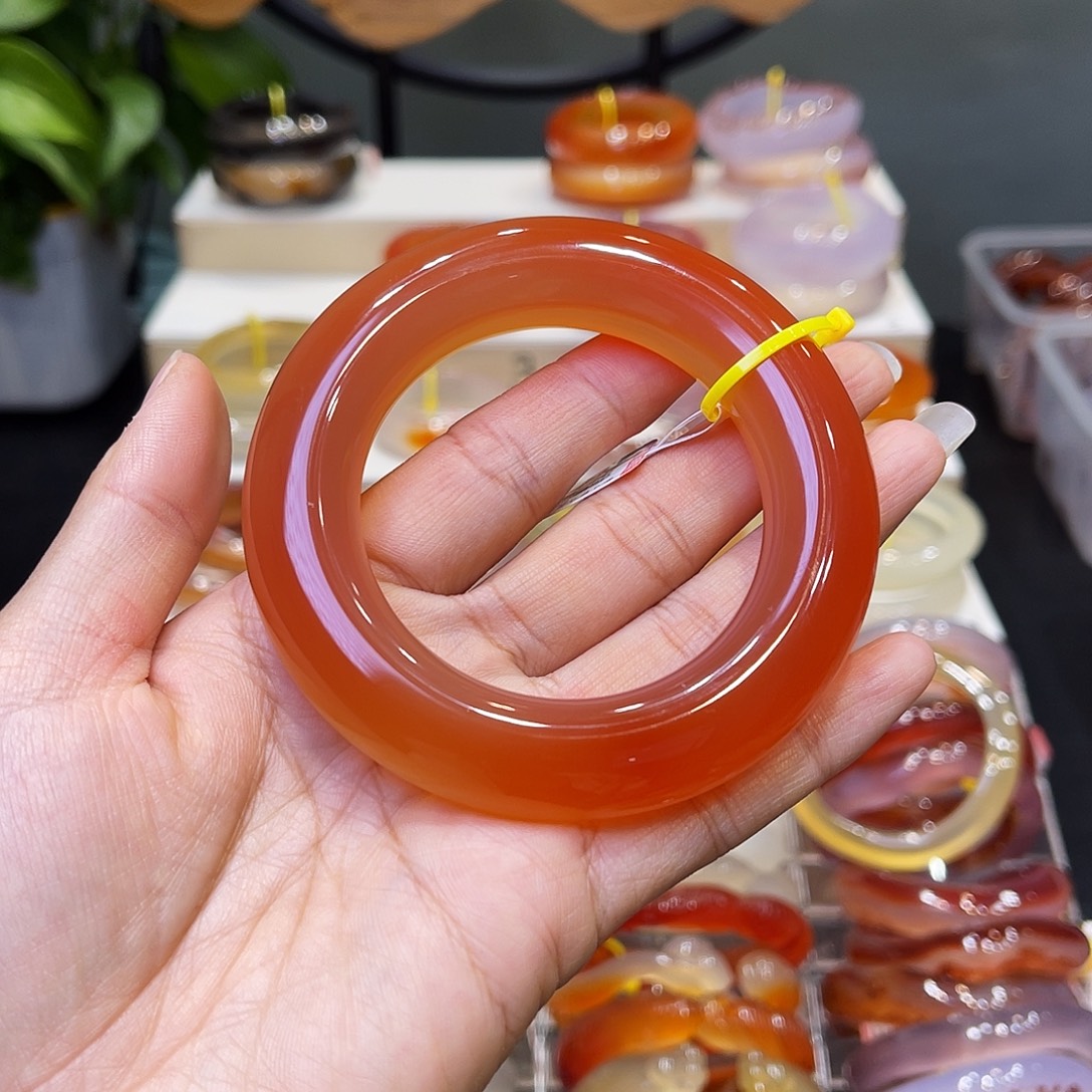 玛瑙/玉髓未镶嵌手镯