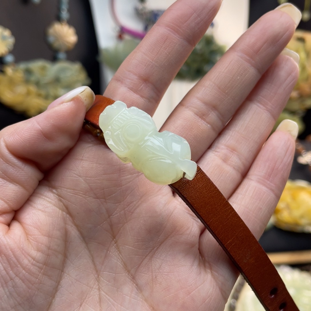 蛇纹石玉颈饰未镶嵌✨****子