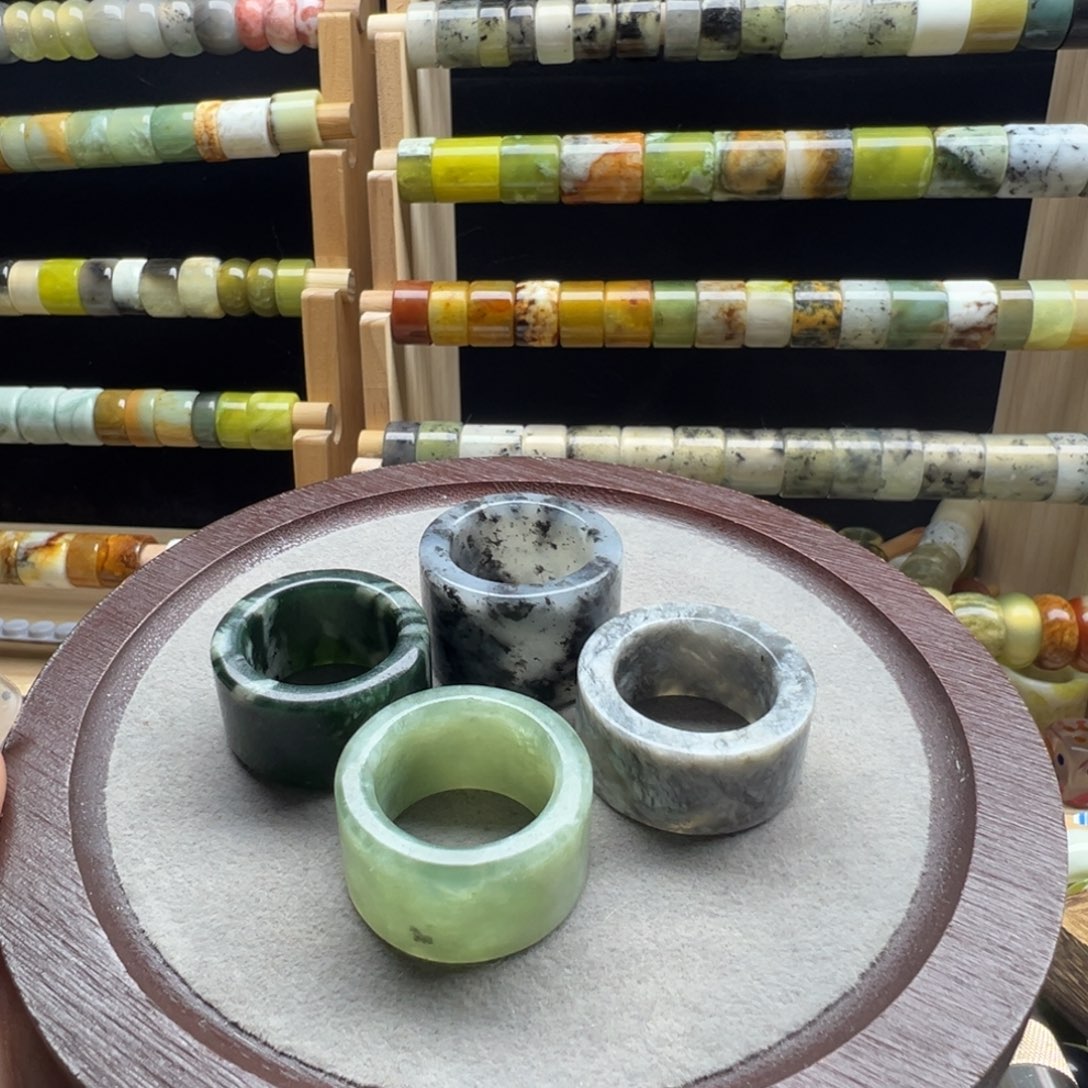 我***道蛇纹石玉未镶嵌戒指21.5默认瑕疵 不退不换