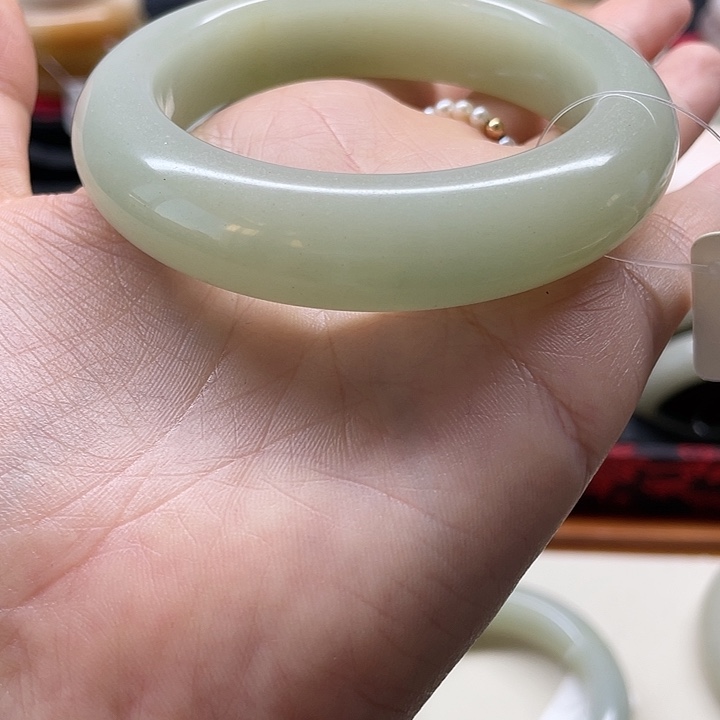 石英质玉未镶嵌经典时尚冰透佘太翠58