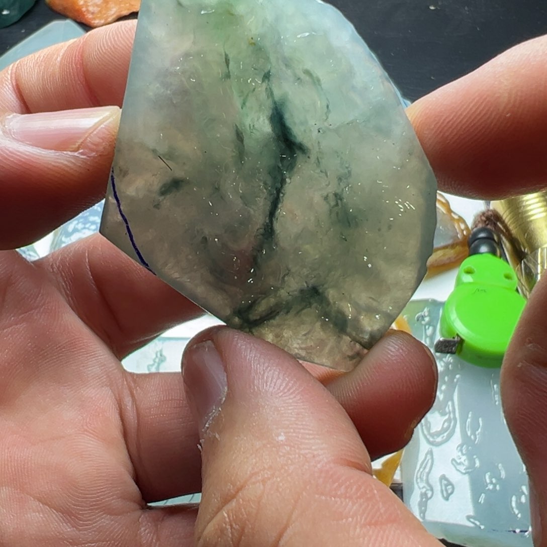 翡翠未镶嵌颈饰翡翠定制