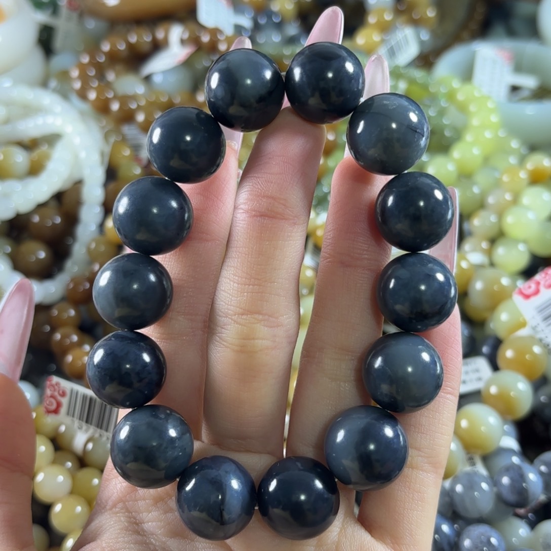 和田玉未镶嵌手链随机发一