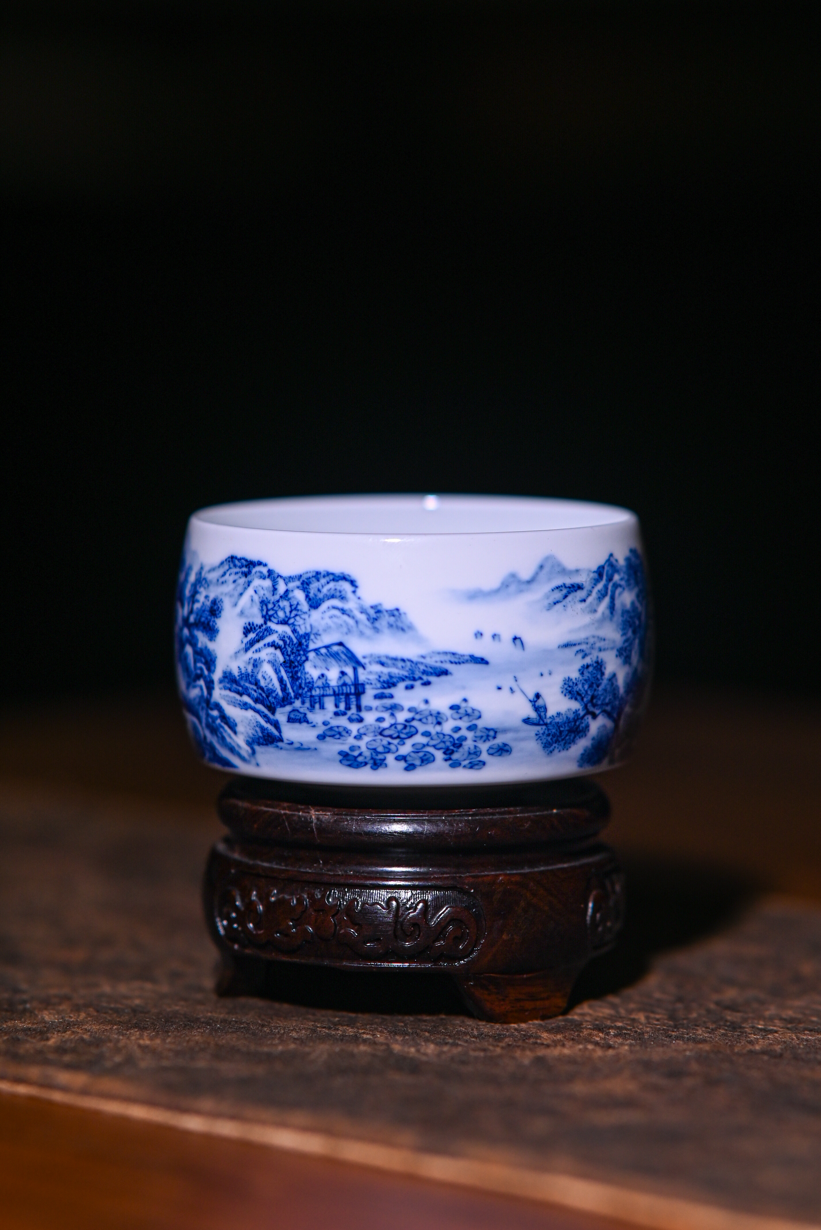  景德镇 九段烧 妙手青花 · 青花夏景禅定杯A7