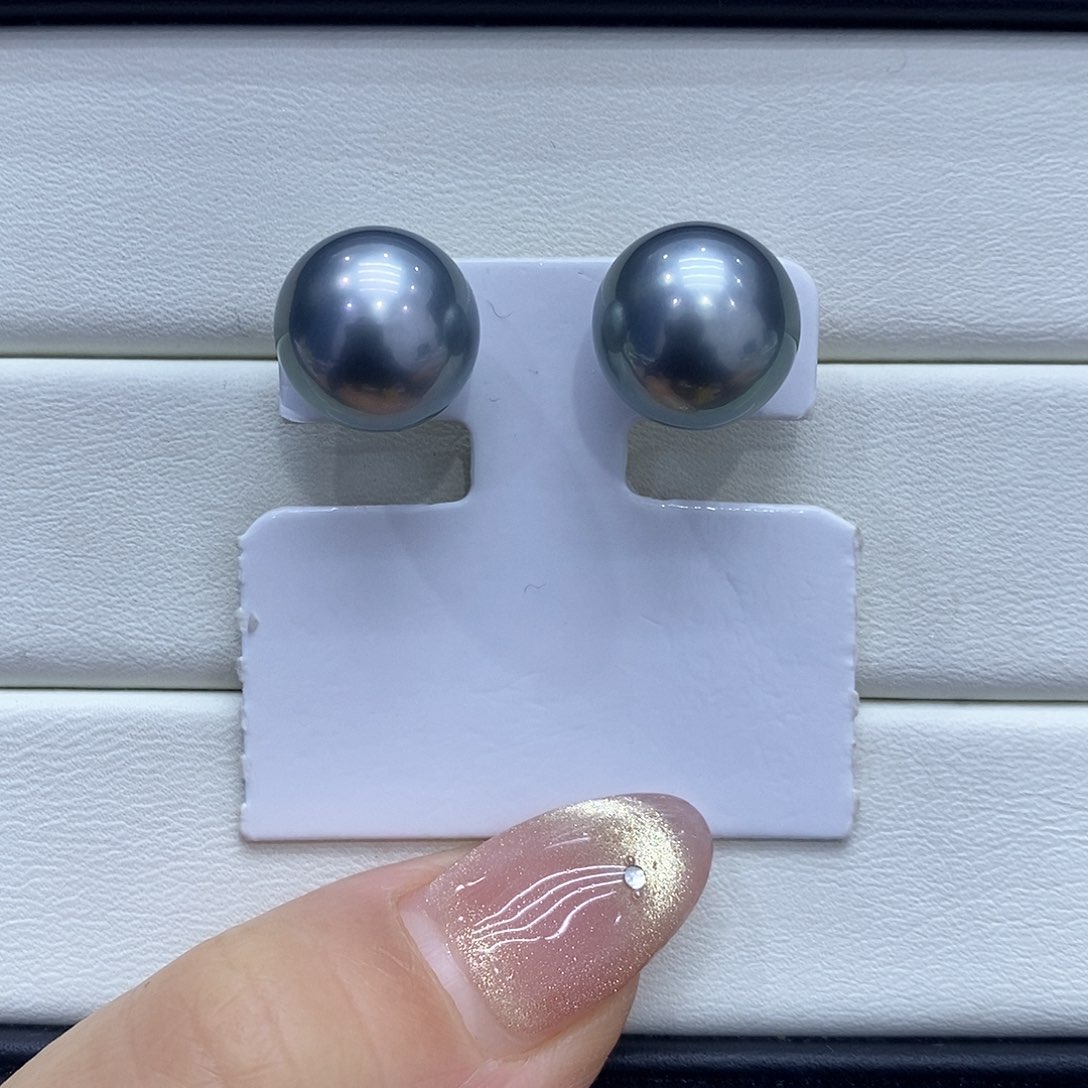 海水珍珠耳饰18K金镶嵌12到13点位