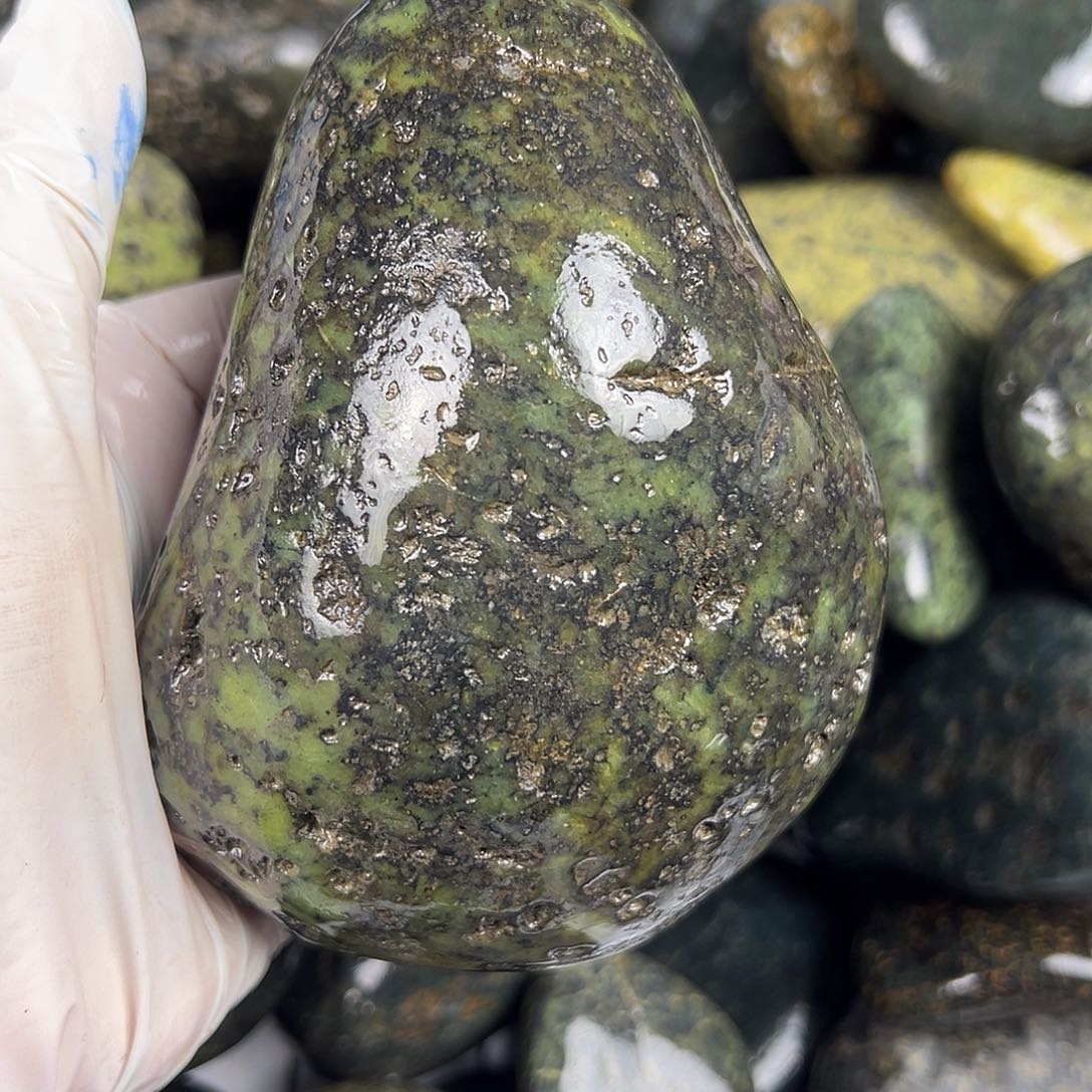 未镶嵌蛇纹石玉西藏藏玉药王石鸿*萌