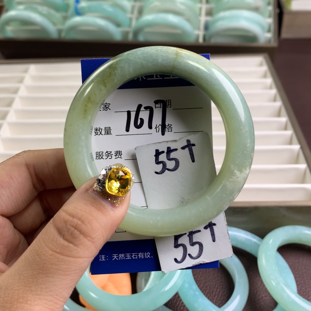 蛇纹石玉手镯未镶嵌1677