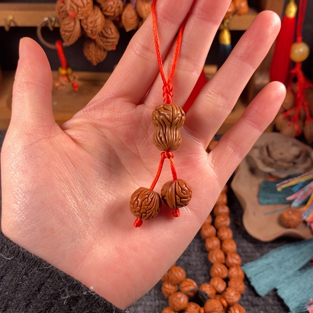 吊坠桃核桃枭挂件