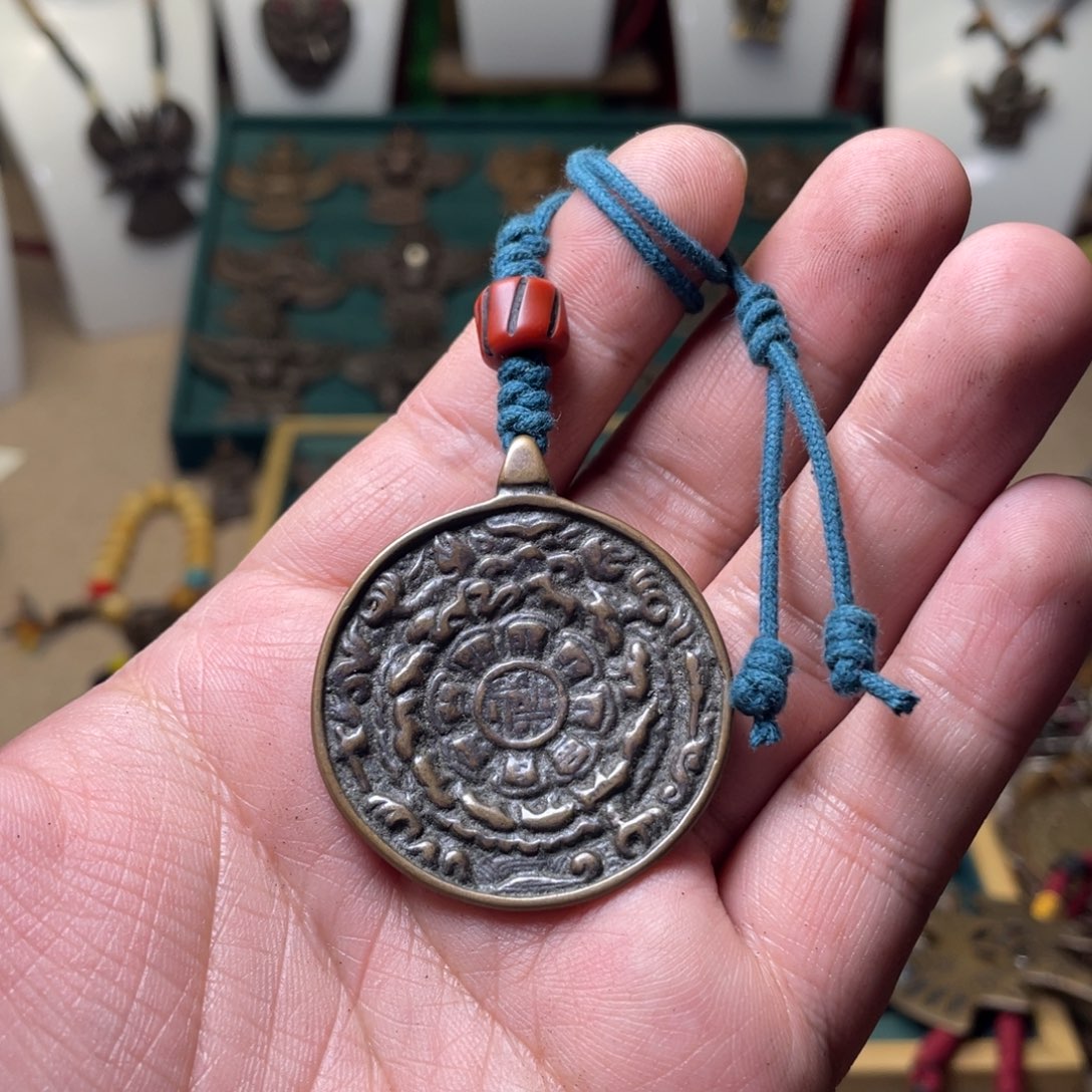 藏传鳞甲熊福利包挂