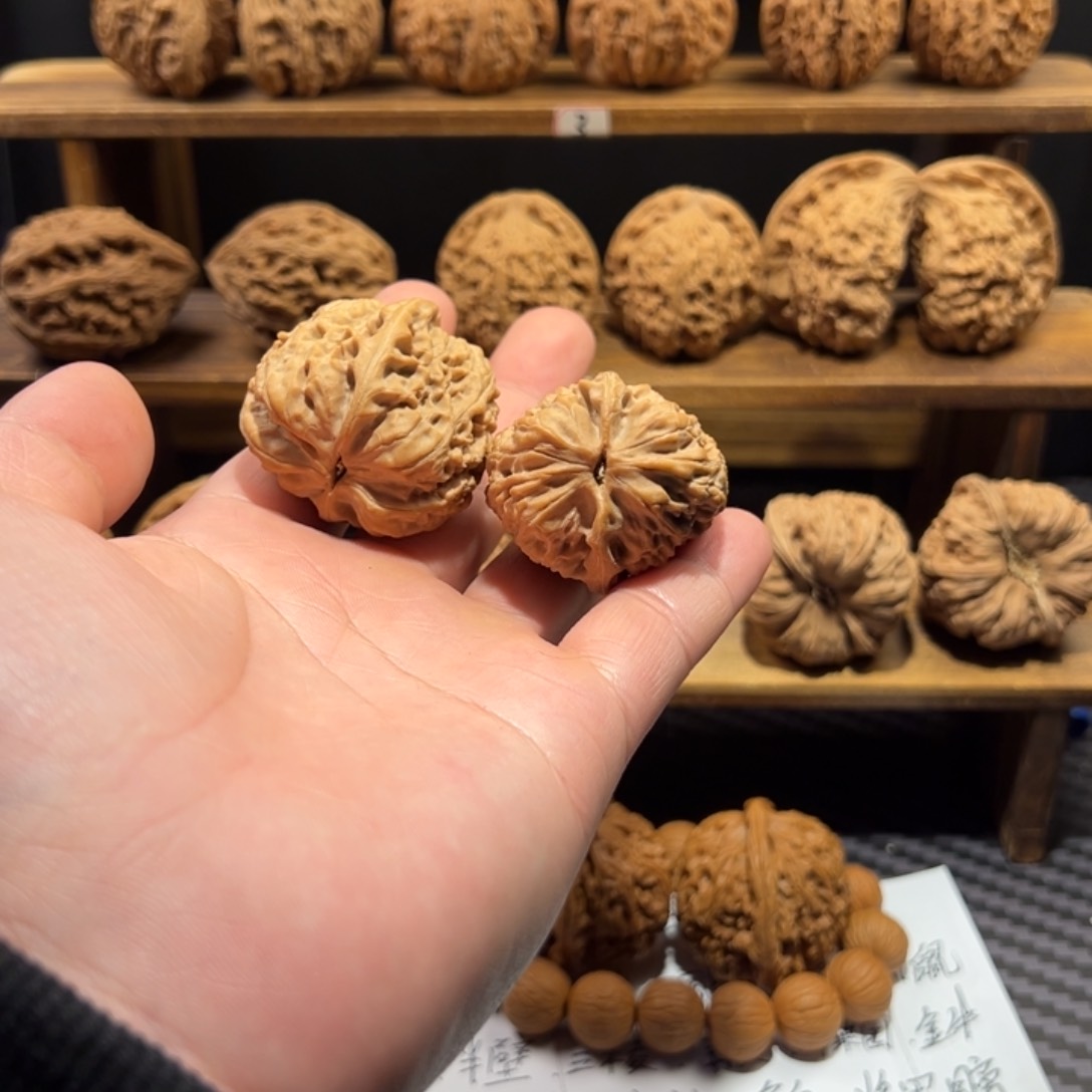 核桃把件罪****.西北膀子