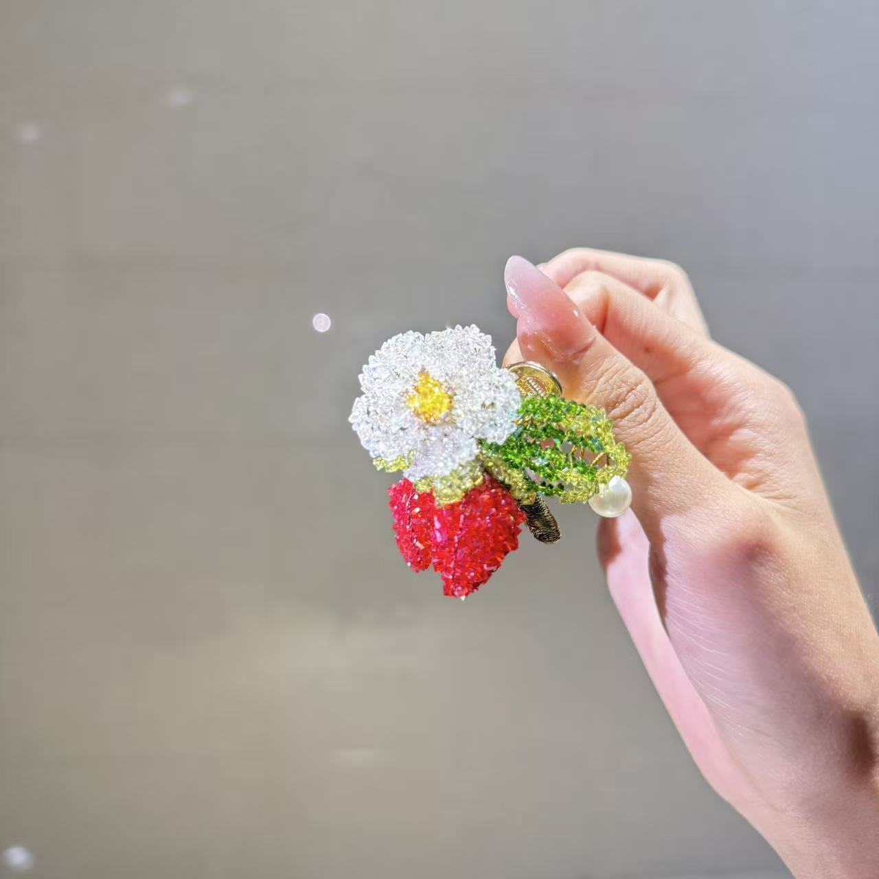 【莫奈海之星】草莓系列小抓夹小众设计气质优雅款