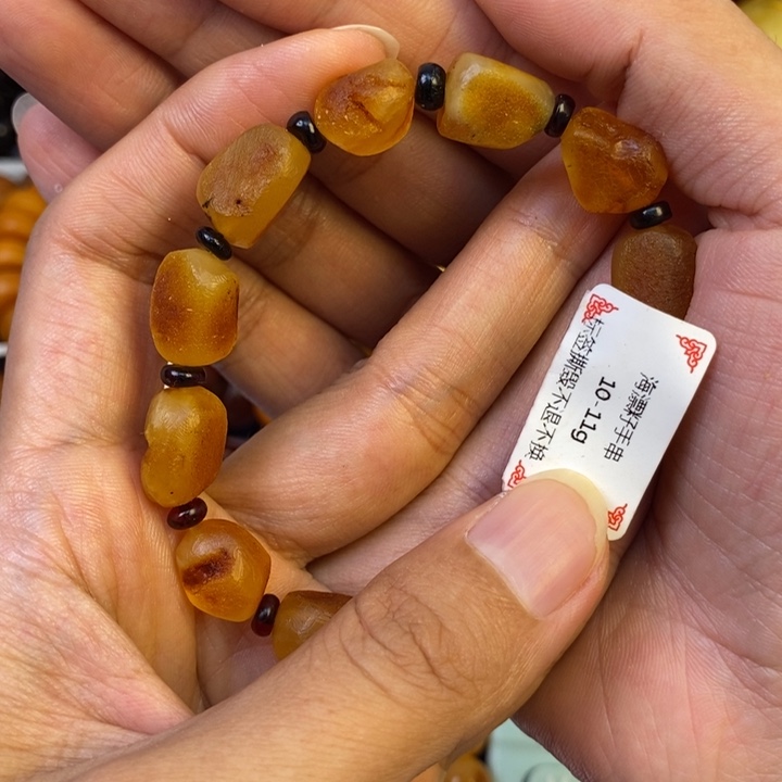琥珀未镶嵌珠宝奇石