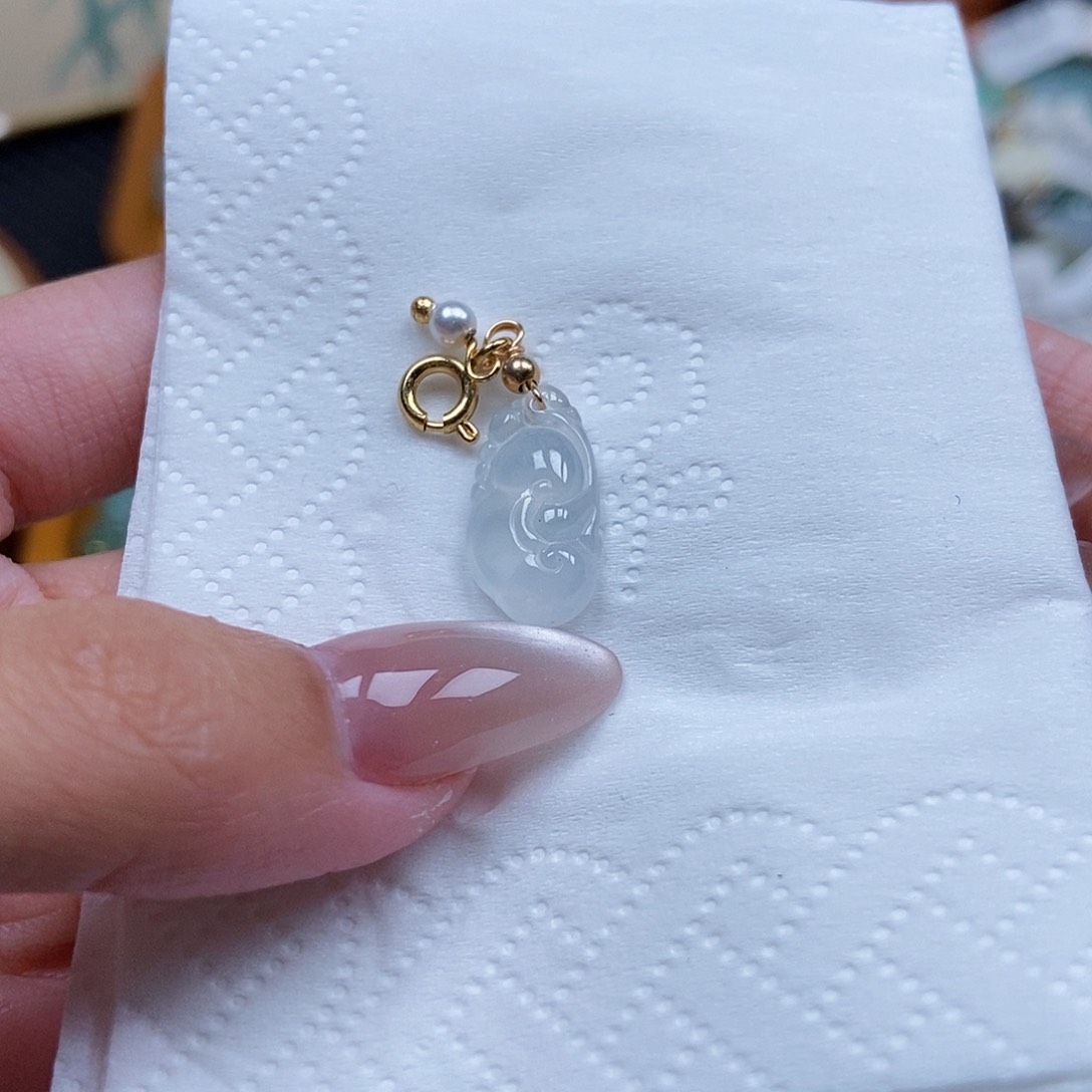 未镶嵌挂件翡翠闪