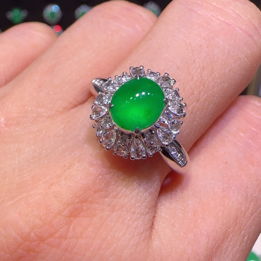 翡翠戒指18K金镶嵌戒指