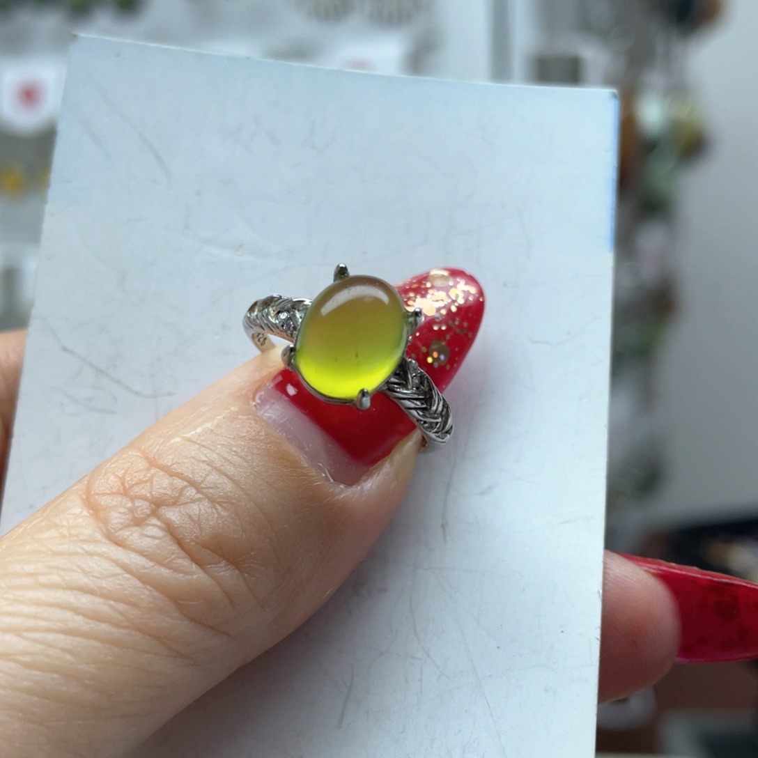 蛇纹石玉戒指未镶嵌