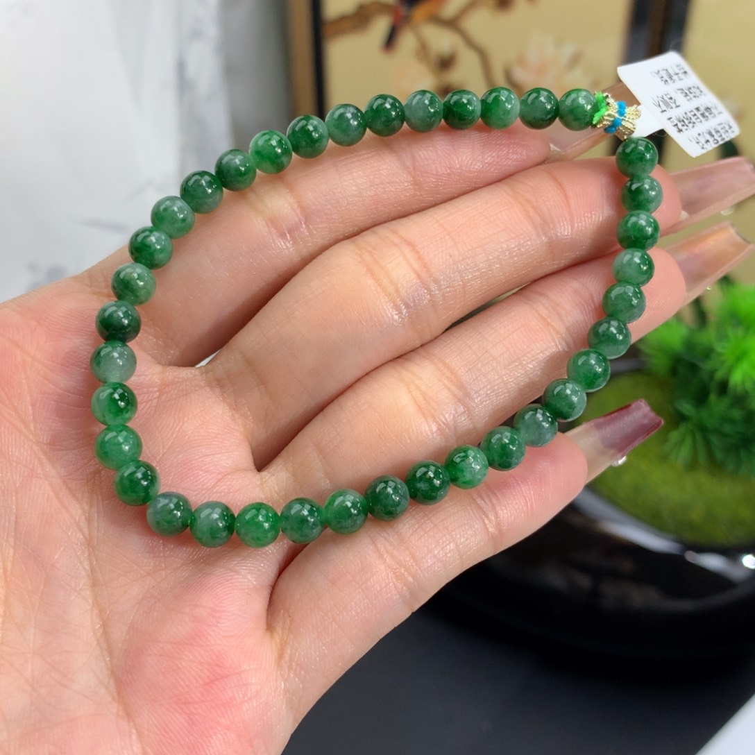 翡翠手链未镶嵌卡5.1细润绿飘花手串