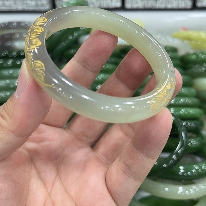 和田玉未镶嵌手镯54.7～1