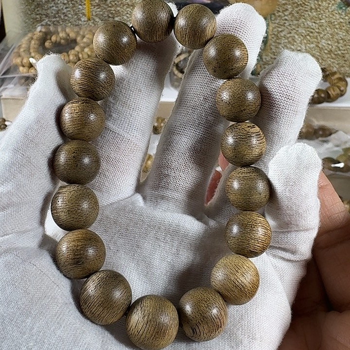 A***)沉香手串纹莱老料