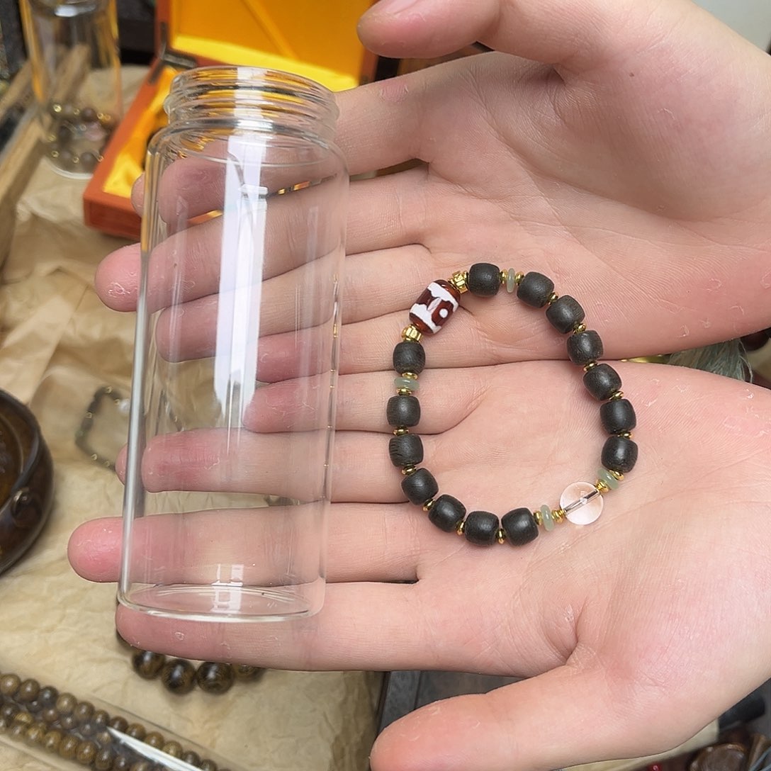 大叶紫檀（黑酸枝木类）