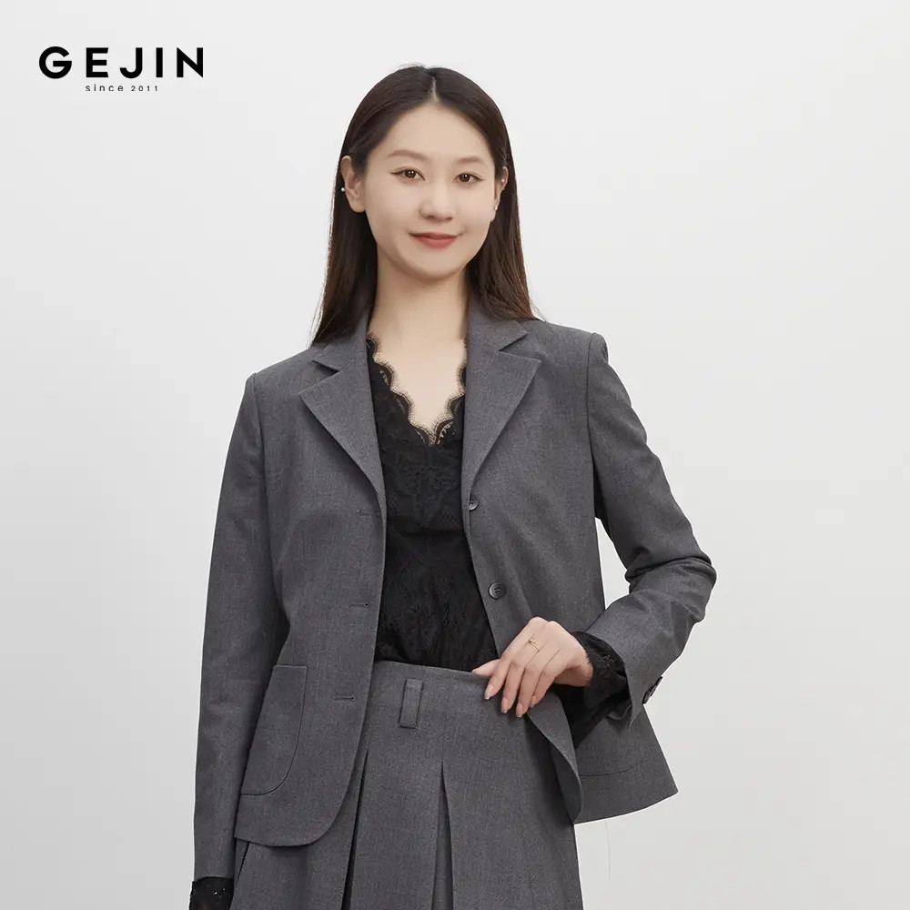 GEJIN/歌锦秋季新款纽扣纯色西装领通勤商务风小西装93325904561