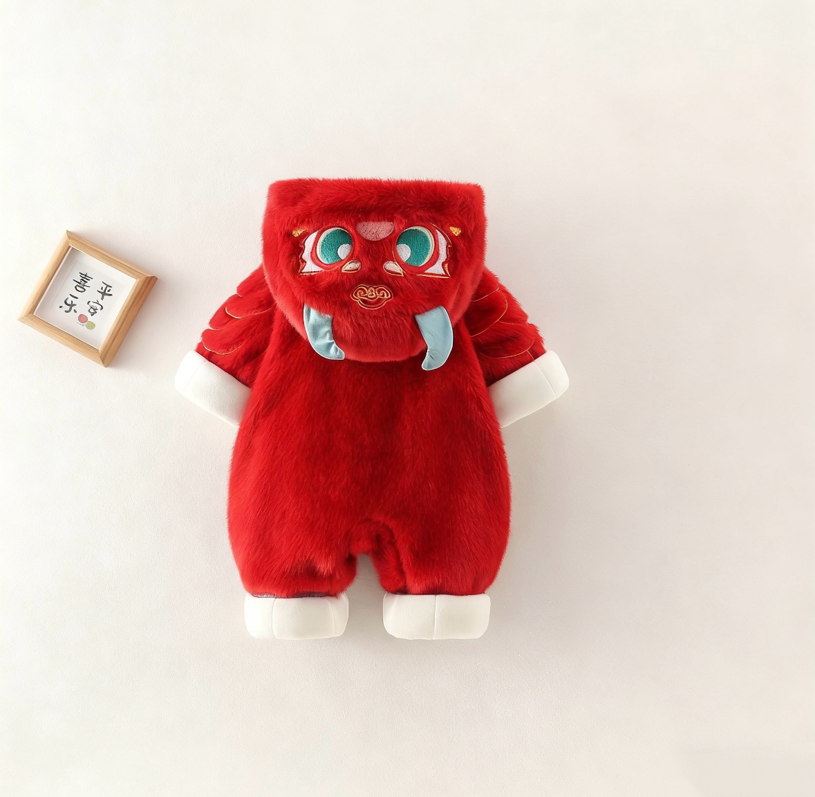 婴儿宝宝新生儿连帽加绒幼儿加厚保暖冬款秋冬季毛毛衣爬服哈衣