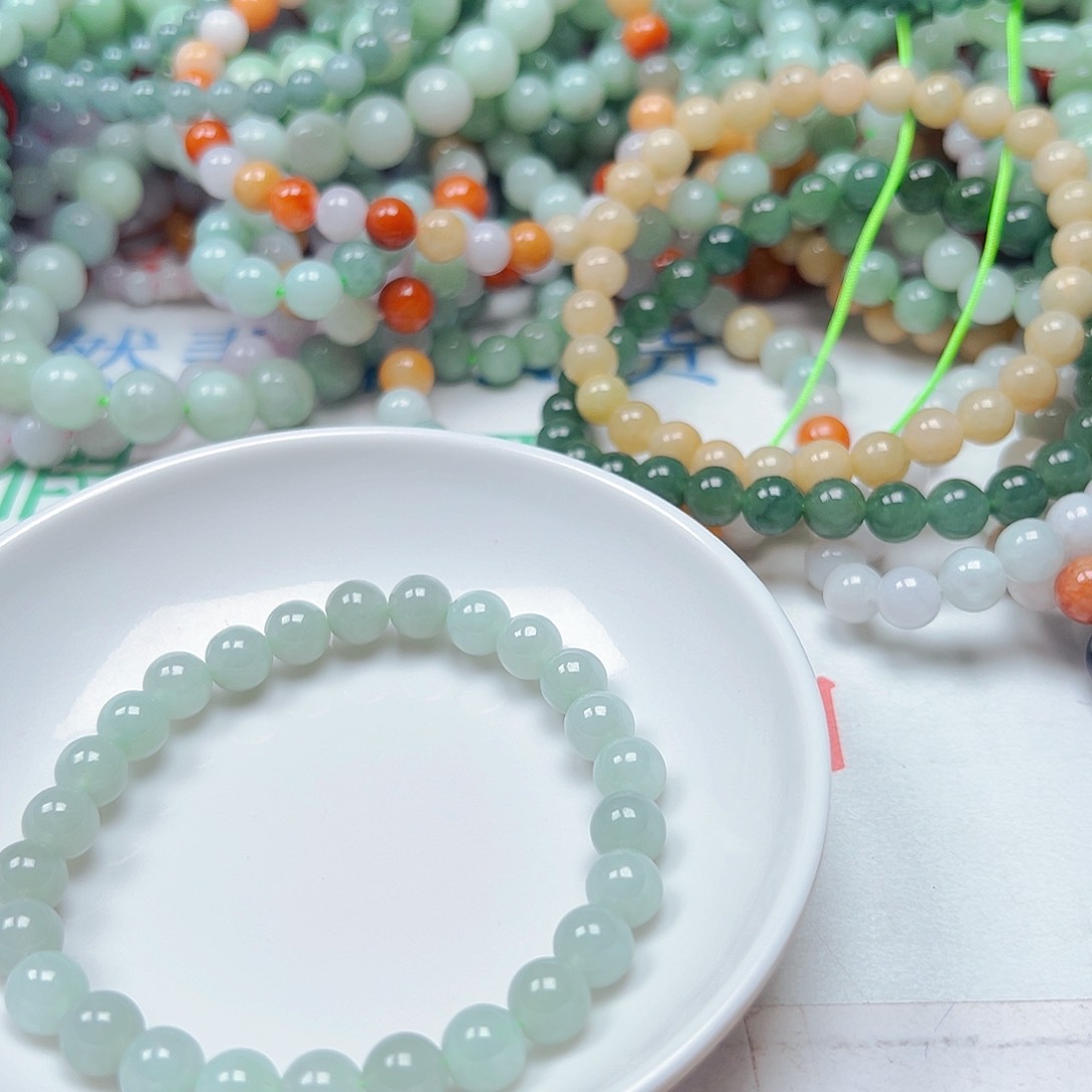 未镶嵌翡翠手链爱**饭