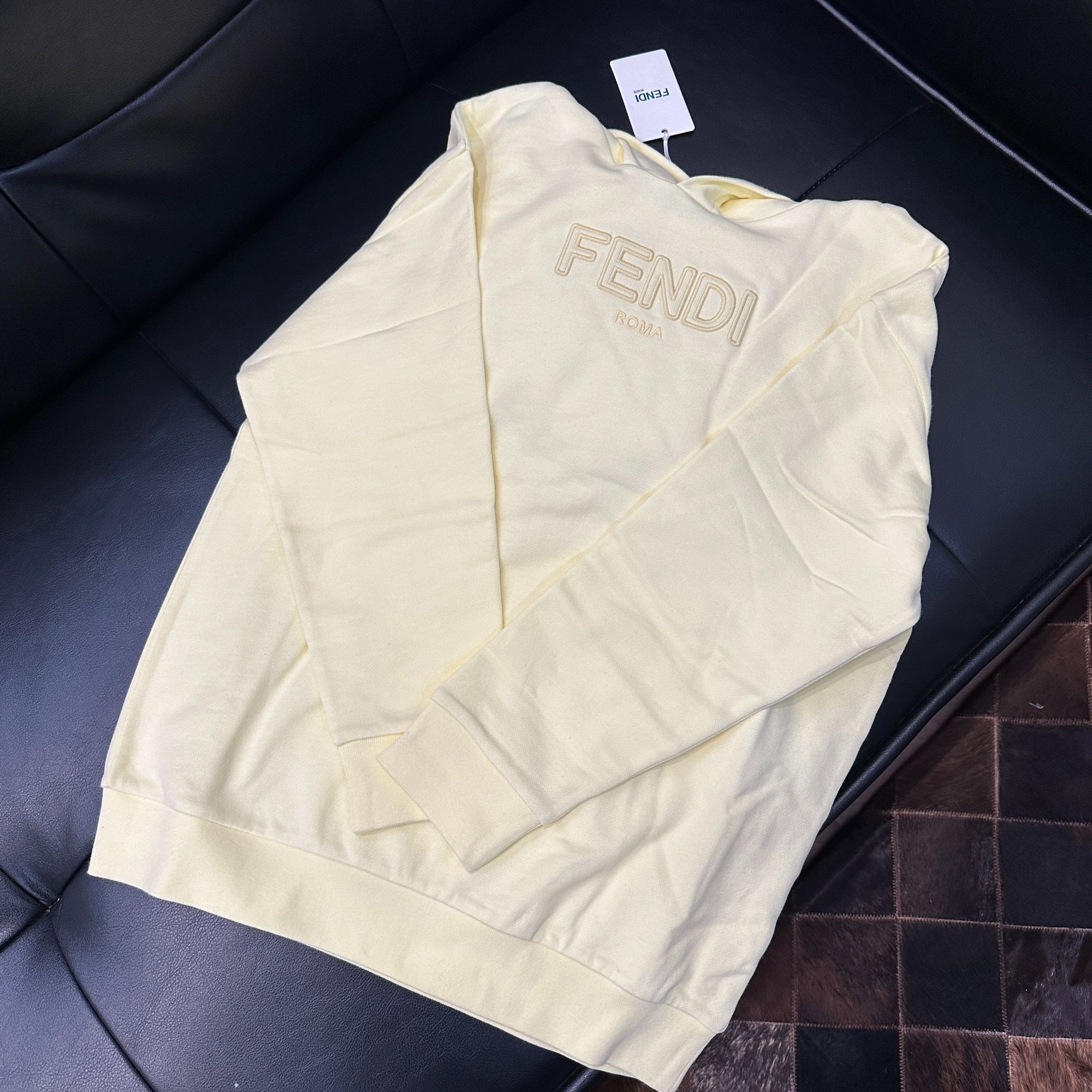 奢邦/FENDI芬迪卫衣 纯色字母印花连帽长袖卫衣 儿童款 ZC