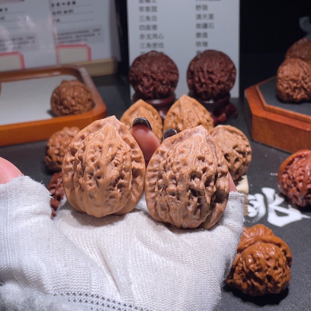 吊坠文玩核桃38.38大红袍3105