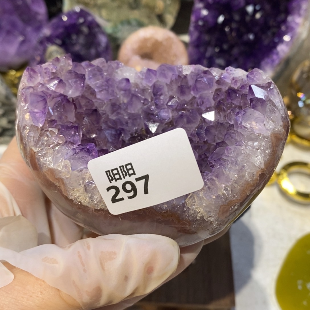 ****朱未镶嵌大型摆件（非配饰）紫晶