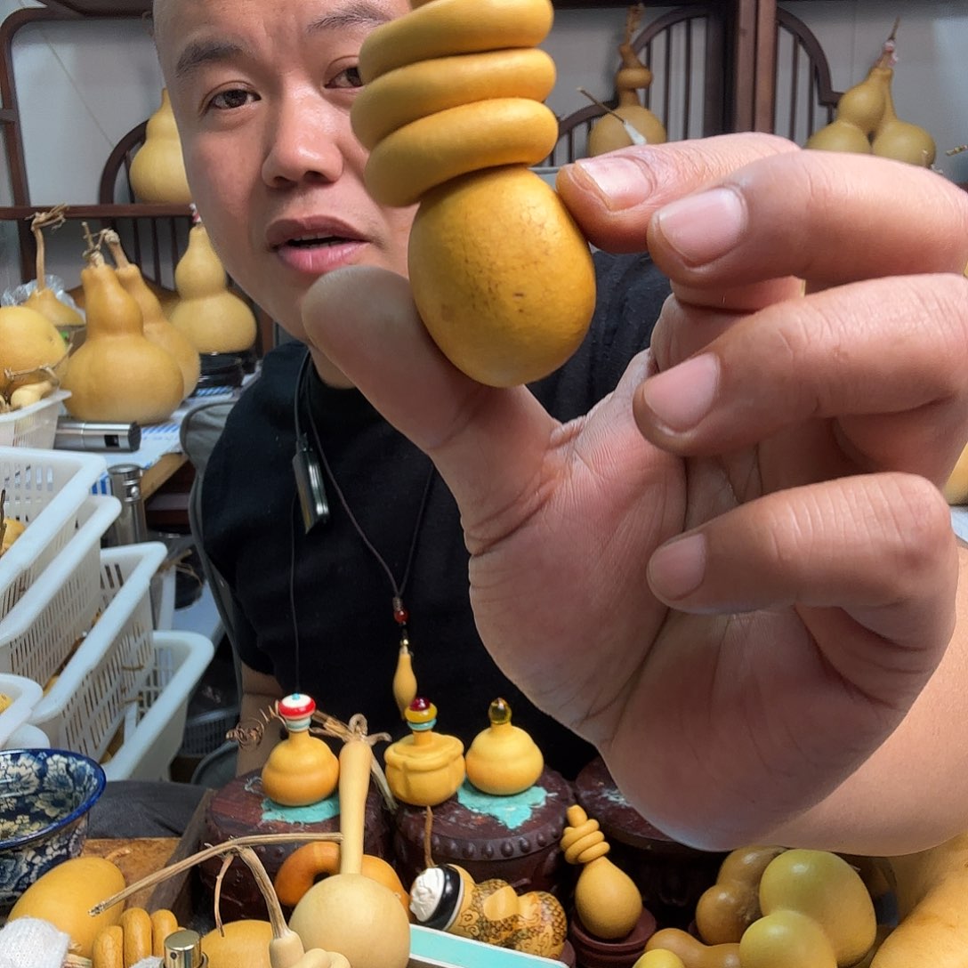 L***n大叶紫檀（黑酸枝木类）